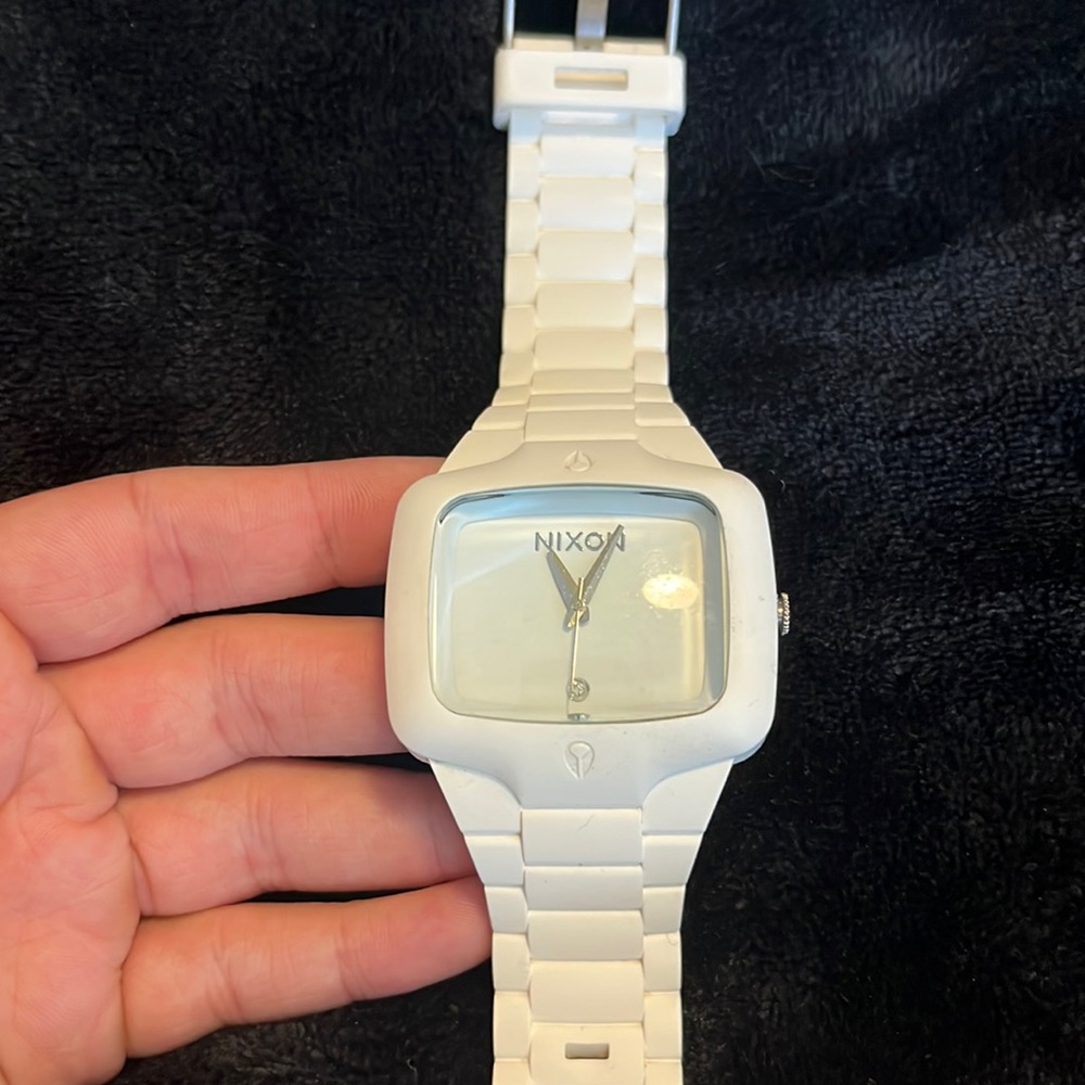 Nixon watch